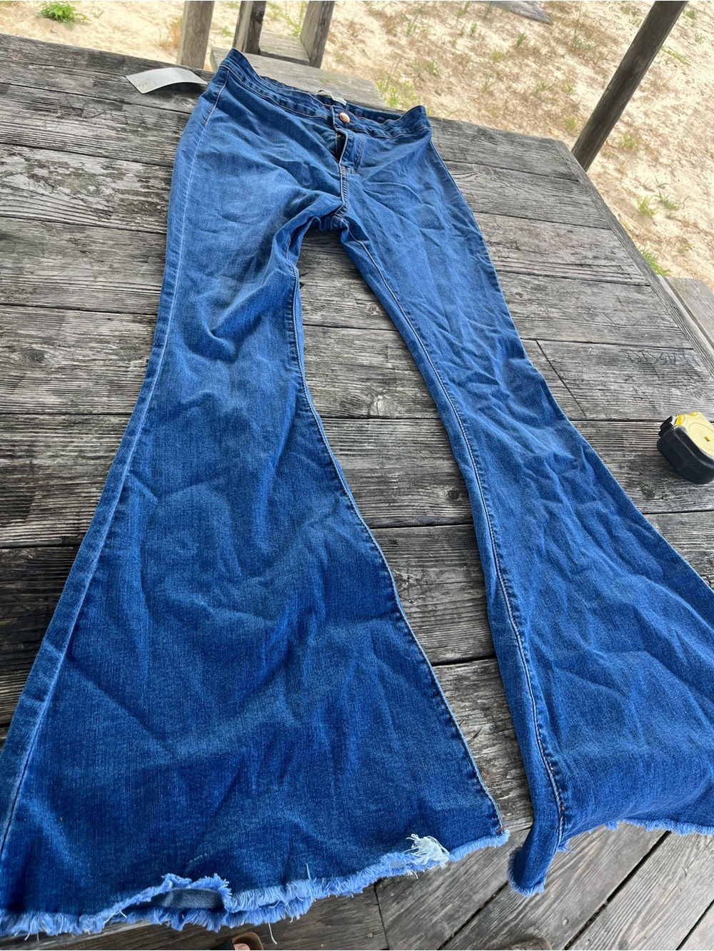 OLLY Z. Blue Women's Flared Jeans - Classic Denim Bell-Bottom NWT SZ LARGE-27/28